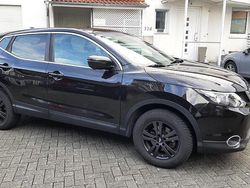 Schwarz Gebraucht 2017 Nissan Qashqai SUV | 14.500 € (Fairer Preis)