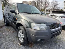 Grün Gebraucht 2004 Ford Maverick Basis SUV | 1.990 € (Fairer Preis)