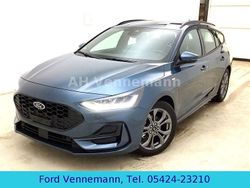 Blau Gebraucht 2025 Ford Focus ST-Line Limousine | 25.490 € (Guter Preis)