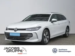 Weiß Gebraucht 2025 VW Passat Business Kombi | 33.779 € (Fairer Preis)