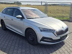Silber Gebraucht 2024 Skoda Octavia Ambition Limousine | 23.900 € (Superpreis)