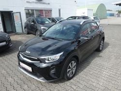 Schwarz Gebraucht 2022 Kia Stonic Vision SUV | 15.890 € (Guter Preis)