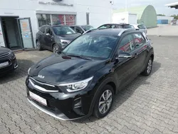 Schwarz Gebraucht 2022 Kia Stonic Vision SUV | 15.890 € (Guter Preis)