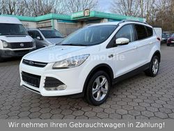 Weiß Gebraucht 2015 Ford Kuga Trend SUV | 5.990 € (Etwas zu teuer)