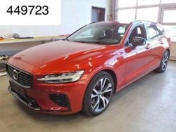 Rot Gebraucht 2021 Volvo V60 R-Design Kombi | 26.450 € (Guter Preis)