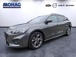 Grau Gebraucht 2021 Ford Focus ST-Line Kombi | 18.490 € (Guter Preis)