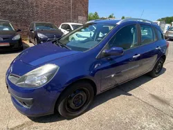 Blau Gebraucht 2008 Renault Clio GrandTour Dynamique Kombi | 2.990 € (Fairer Preis)