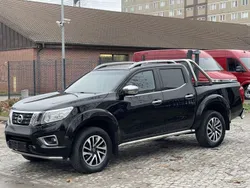 Schwarz (metallic) Gebraucht 2016 Nissan Navara Abholung | 17.731 € (Fairer Preis)