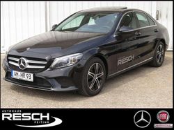 Obsidianschwarz (metallic) Gebraucht 2021 Mercedes C200 Limousine | 29.800 € (Guter Preis)