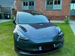Grau Gebraucht 2022 Tesla Model 3 Long Range AWD Limousine | 29.450 € (Fairer Preis)