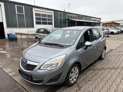 Silbersee/perl silber (m2) Gebraucht 2011 Opel Meriva Edition Van / Kleinbus | 1.599 € (Guter Preis)