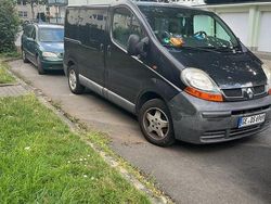 Schwarz Gebraucht 2005 Renault Trafic Van / Kleinbus | 5.500 €
