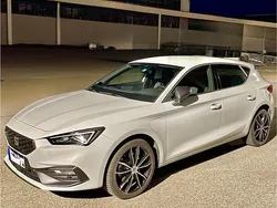 Weiß Gebraucht 2020 Seat Leon FR Limousine | 19.600 € (Fairer Preis)