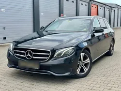 Schwarz Gebraucht 2019 Mercedes E220 Avantgarde Kombi | 13.900 € (Superpreis)