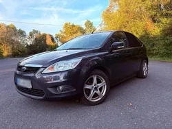 Grau Gebraucht 2009 Ford Focus Kombi | 2.799 € (Fairer Preis)