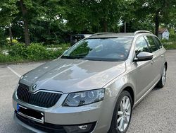 Gelb Gebraucht 2014 Skoda Octavia Kombi | 9.800 € (Fairer Preis)