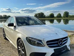 Weiß Gebraucht 2016 Mercedes C220 AMG line Plus Limousine | 23.000 € (Teuer)