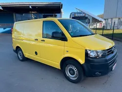 Gelb Gebraucht 2014 VW T5 Van | 9.500 €