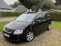 Schwarz Gebraucht 2005 VW Touran Van / Kleinbus | 980 € (Superpreis)