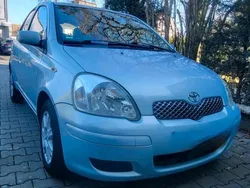 Blau Gebraucht 2004 Toyota Yaris Kleinwagen | 2.400 € (Fairer Preis)