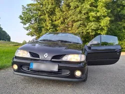 Schwarz Gebraucht 1998 Renault Mégane Cabriolet Cabrio | 950 € (Guter Preis)