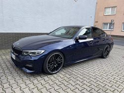 Blau Gebraucht 2020 BMW 320 M Sport Limousine | 25.200 € (Fairer Preis)