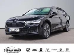 Ebony schwarz metallic met. Gebraucht 2024 Skoda Superb SE L Kombi | 46.780 € (Etwas zu teuer)