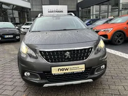Grau Gebraucht 2019 Peugeot 3008 Allure Kombi | 15.990 €