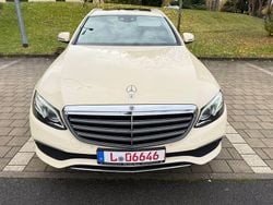 Gebraucht 2017 Mercedes E220 Avantgarde Kombi | 9.900 €