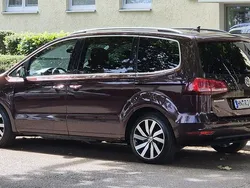 Rot Gebraucht 2018 VW Sharan Join Van / Kleinbus | 20.700 € (Fairer Preis)