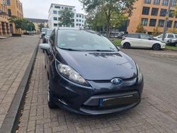 Grau Gebraucht 2009 Ford Fiesta Trend Kleinwagen | 2.450 € (Guter Preis)