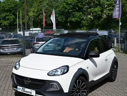 Weiß Gebraucht 2016 Opel Adam Rocks Kleinwagen | 10.990 € (Etwas zu teuer)