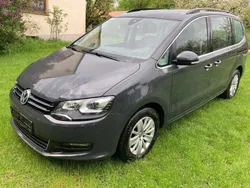 Grau Gebraucht 2017 VW Sharan Van / Kleinbus | 10.999 €