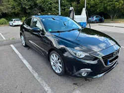 Schwarz Gebraucht 2016 Mazda 3 Sports-Line Limousine | 11.800 € (Fairer Preis)