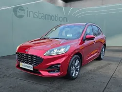 Rot Gebraucht 2023 Ford Kuga ST-Line SUV | 29.100 € (Guter Preis)