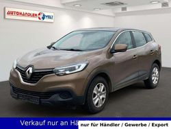 Braun Gebraucht 2018 Renault Kadjar Life SUV | 4.999 €