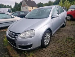 Silber Gebraucht 2007 VW Jetta Limousine | 2.300 € (Superpreis)