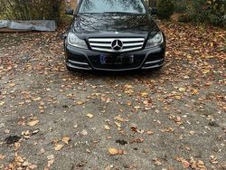 Schwarz Gebraucht 2011 Mercedes C220 Avantgarde Kombi | 10.000 €