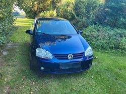 Blau Gebraucht 2006 VW Golf V Goal Kleinwagen | 2.600 € (Fairer Preis)
