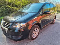 Schwarz Gebraucht 2010 VW Touran Freestyle Van / Kleinbus | 3.300 € (Superpreis)