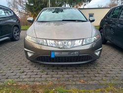 Beige Gebraucht 2008 Honda Civic Comfort Limousine | 6.000 € (Etwas zu teuer)