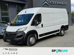 Weiss icy Gebraucht 2024 Opel Movano Van | 23.950 € (Superpreis)