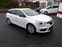 Weiß Gebraucht 2019 Renault Mégane IV LIMITED Limousine | 10.995 € (Guter Preis)