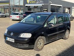 Schwarz Gebraucht 2003 VW Touran Basis Van / Kleinbus | 1.990 € (Fairer Preis)