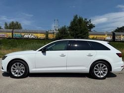 Weiß Gebraucht 2019 Audi A4 Ambiente Kombi | 23.950 € (Fairer Preis)