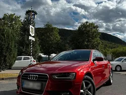 Rot Gebraucht 2015 Audi A4 Limousine | 13.300 € (Guter Preis)