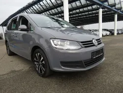 Grau Gebraucht 2020 VW Sharan Comfortline Van / Kleinbus | 30.900 € (Etwas zu teuer)