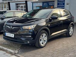 Schwarz Gebraucht 2018 Opel Grandland X SUV | 13.890 € (Etwas zu teuer)