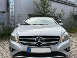 Grau Gebraucht 2015 Mercedes A180 Style Kleinwagen | 11.200 € (Guter Preis)