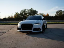 Weiß Gebraucht 2016 Audi RS6 Ambiente Kombi | 59.500 €